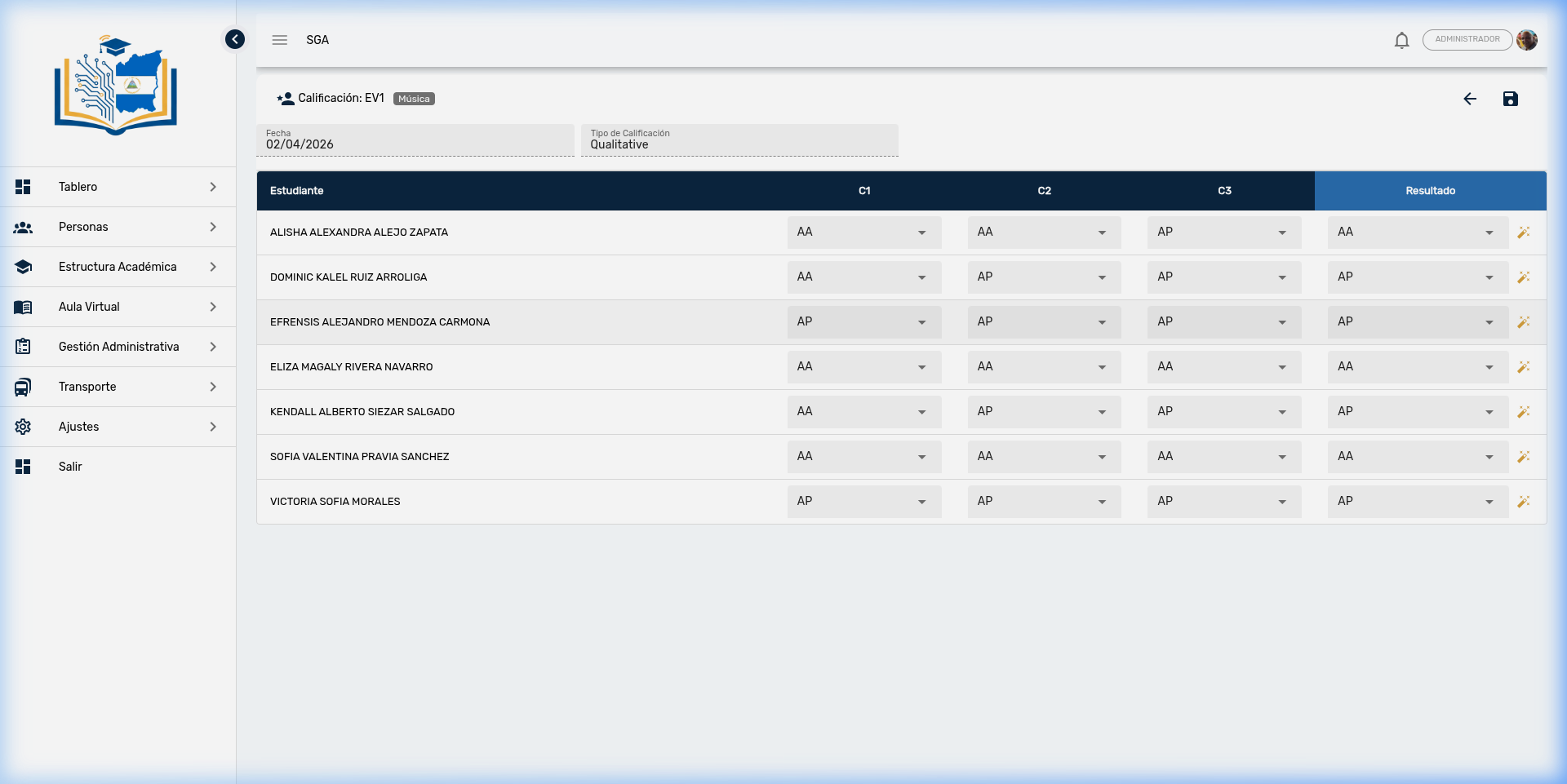 Interfaz de calificación mostrando estudiantes con dropdowns de criterios C1, C2, C3 y Resultado