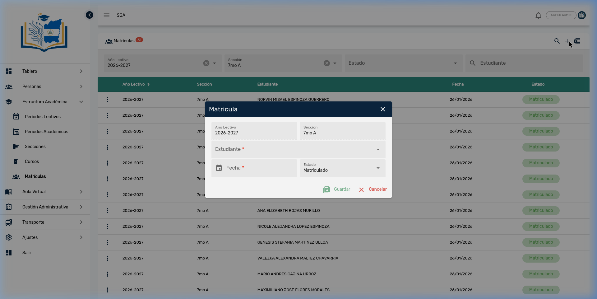 Diálogo de nueva matrícula — Campos: Año Lectivo, Sección, Estudiante, Fecha, Estado